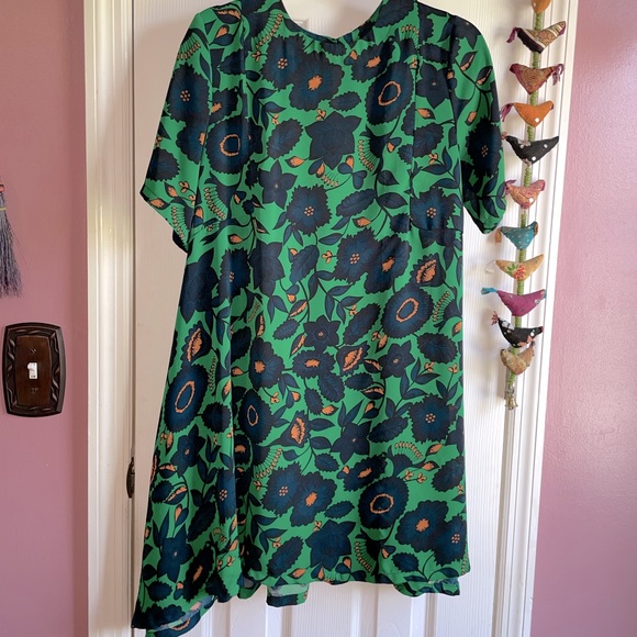 Dresses & Skirts - No tags whatsoever dress unknown brand